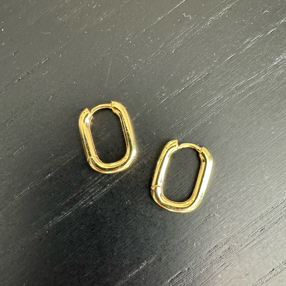 Luv Aj Chain Link Huggies - Picture 2 of 3